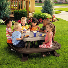 Kids Table & Chairs